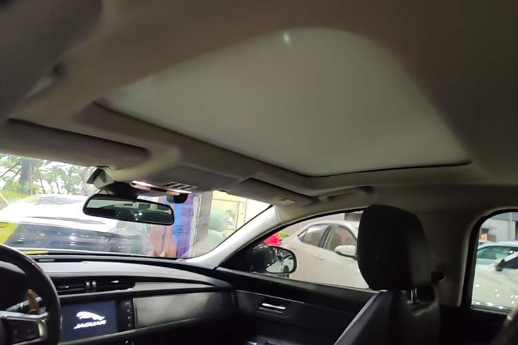 Used Jaguar XF 2016 XF 3.0 SC Two-Wheel-Drive R-Sport Sport Edition Headliner