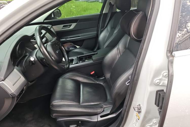 Used Jaguar XF 2016 XF 3.0 SC Two-Wheel-Drive Luxury Edition Left Front Seat