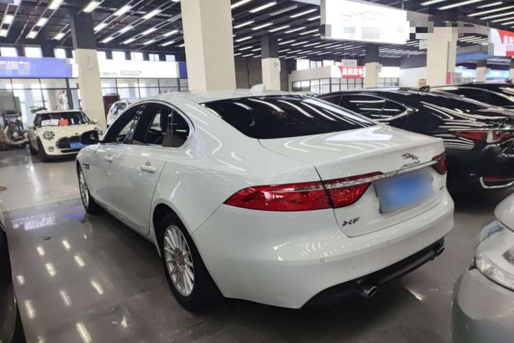 Used Jaguar XF 2016 XF 2.0T Two-Wheel-Drive Luxury Edition Left Side