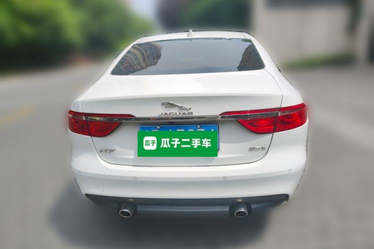 Used Jaguar XF 2016 XF 2.0T Two-Wheel-Drive Luxury Edition Rear