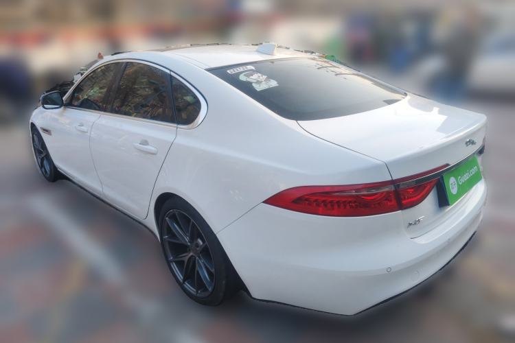 Used Jaguar XF 2016 XF 2.0T Two-Wheel-Drive Luxury Edition Rear Left 45 Deg
