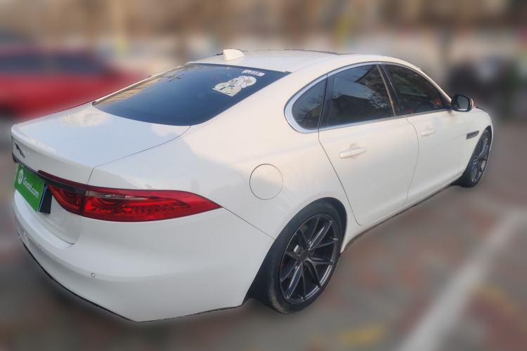 Used Jaguar XF 2016 XF 2.0T Two-Wheel-Drive Luxury Edition Rear Right 45 Deg