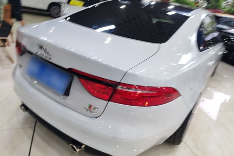 Used Jaguar XF 2016 XF 3.0 SC Two-Wheel-Drive R-Sport Sport Edition Rear Right 45 Deg