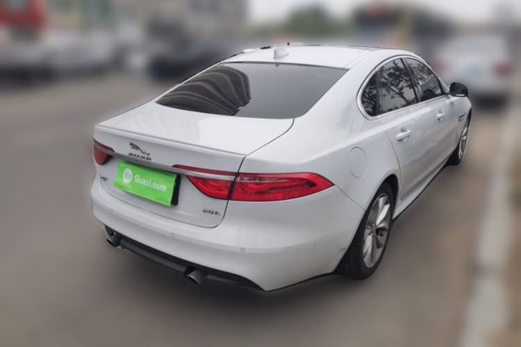 Used Jaguar XF 2016 XF 2.0T Two-Wheel-Drive Luxury Edition Rear Right 45 Deg