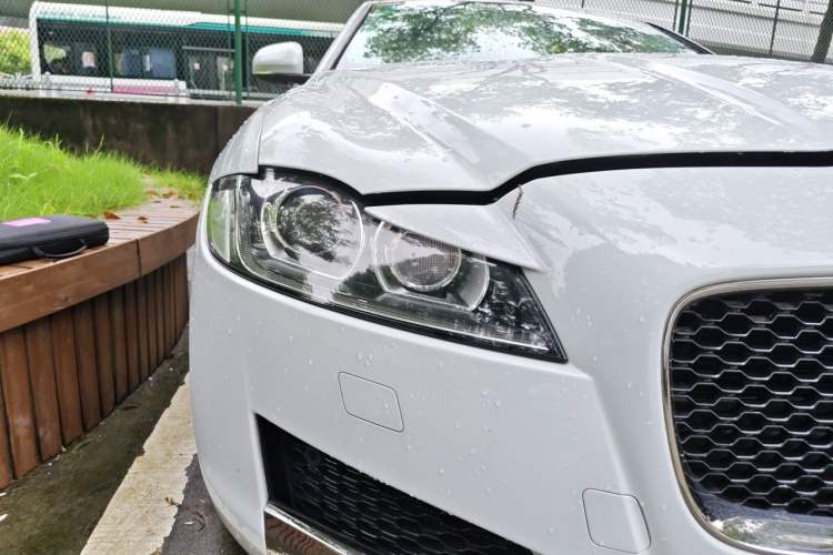 Used Jaguar XF 2016 XF 3.0 SC Two-Wheel-Drive Luxury Edition Right Front Headlight