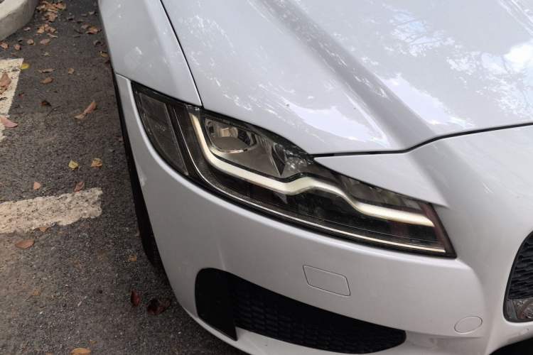 Used Jaguar XF 2016 XF 2.0T Two-Wheel-Drive R-Sport Sport Edition Right Front Headlight