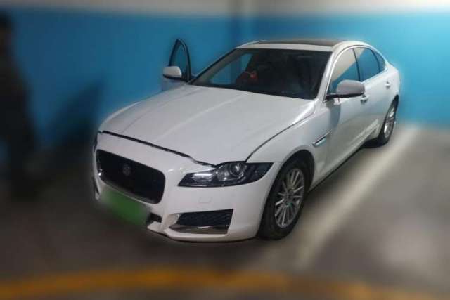 Used Jaguar XF 2016 XF 2.0T Two-Wheel-Drive Luxury Edition