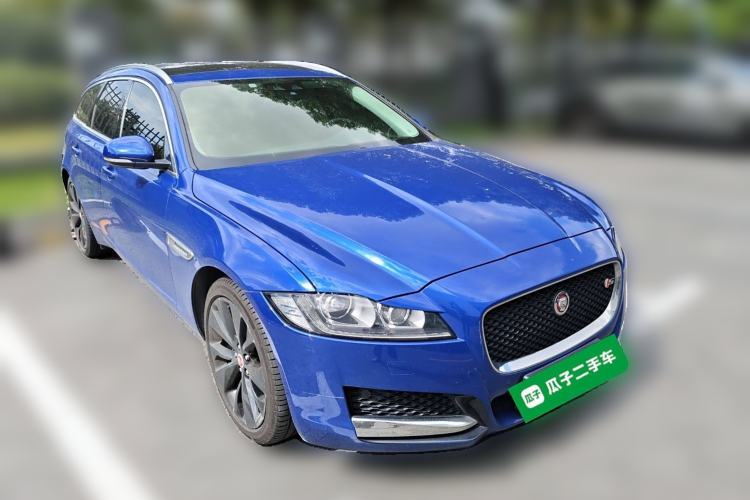 Used Jaguar XF 2018 XF Sportbrake 2.0T 250 PS Two-Wheel-Drive Luxury Edition Front Right 45 Deg