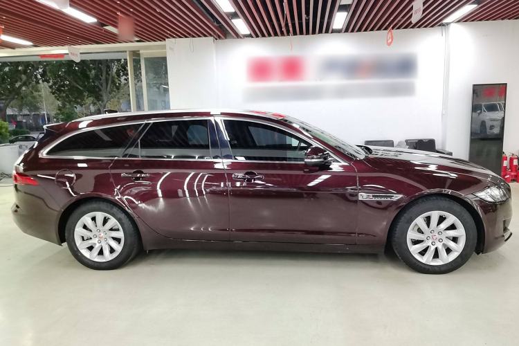 Used Jaguar XF 2018 XF Sportbrake 2.0T 250 PS All-Wheel Drive Luxury Edition Exterior 2