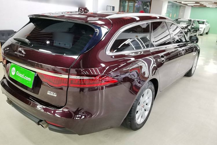 Used Jaguar XF 2018 XF Sportbrake 2.0T 250 PS All-Wheel Drive Luxury Edition Exterior 3