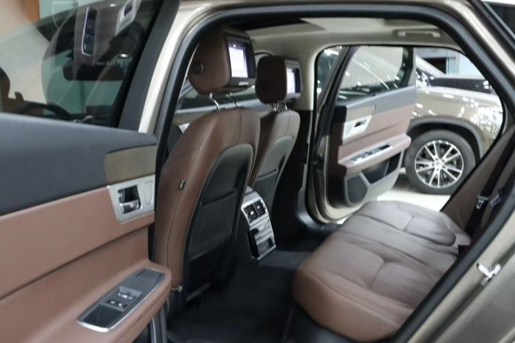 Used Jaguar XFL 2019 XFL 2.0T 250 PS Four-Wheel Drive Luxury Edition Interior 4