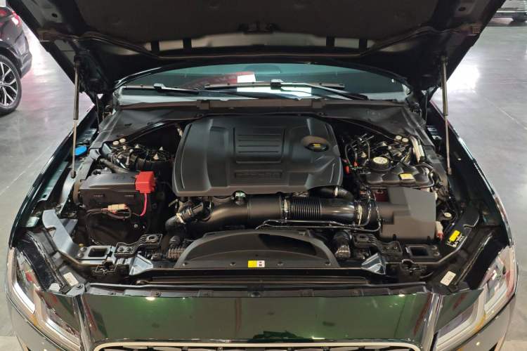 Used Jaguar XFL 2024 2.0T P250 Two-Wheel Drive Prestige Luxury Edition Engine Bay