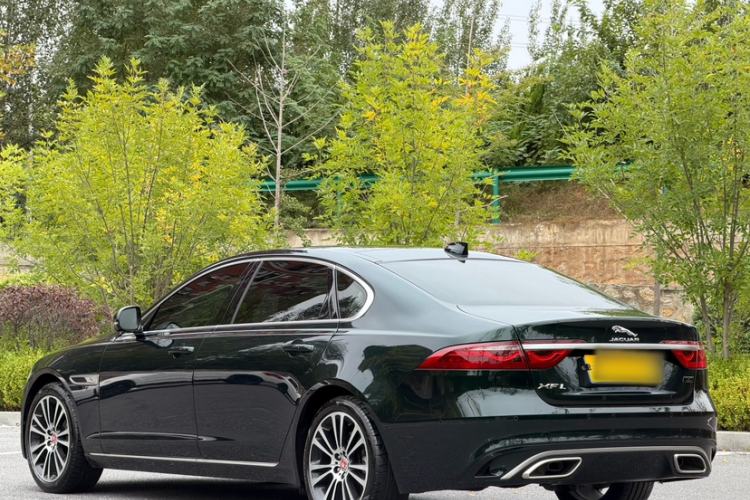 Used Jaguar XFL 2025 Model—2.0T P250, Two-Wheel Drive, Premium Luxury Edition Exterior 3