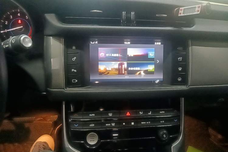 Used Jaguar XFL 2017 XFL 2.0T 240PS Luxury Edition Audio And AC Panel