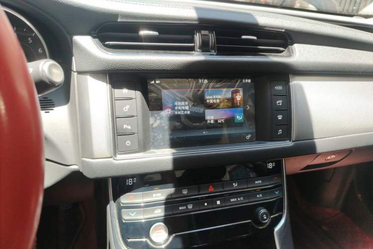 Used Jaguar XFL 2017 XFL 2.0T 200PS Windflower Edition Audio And AC Panel
