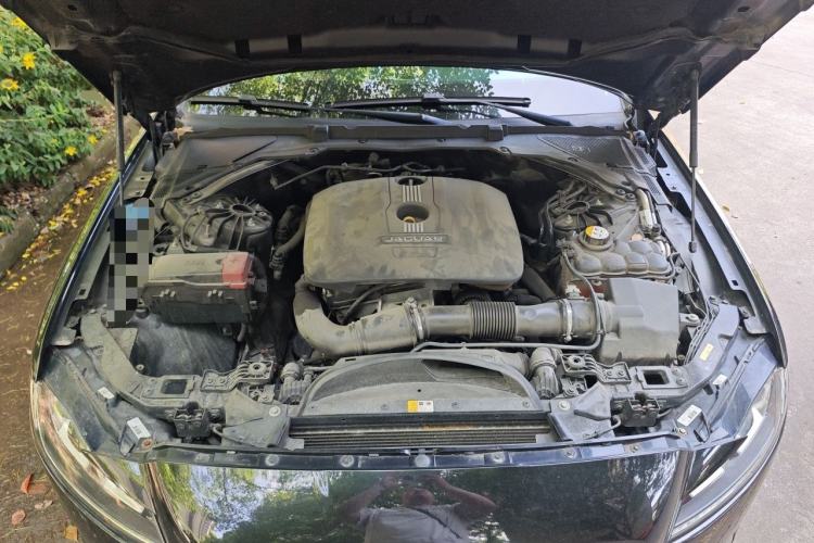 Used Jaguar XFL 2017 XFL 2.0T 200PS Luxury Edition Engine Bay