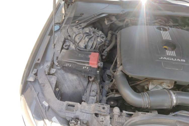 Used Jaguar XFL 2017 XFL 2.0T 200PS Windflower Edition Engine Bay Right