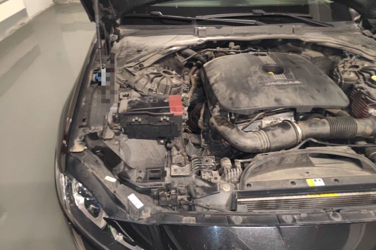 Used Jaguar XFL 2017 XFL 2.0T 200PS Luxury Edition Engine Bay Right