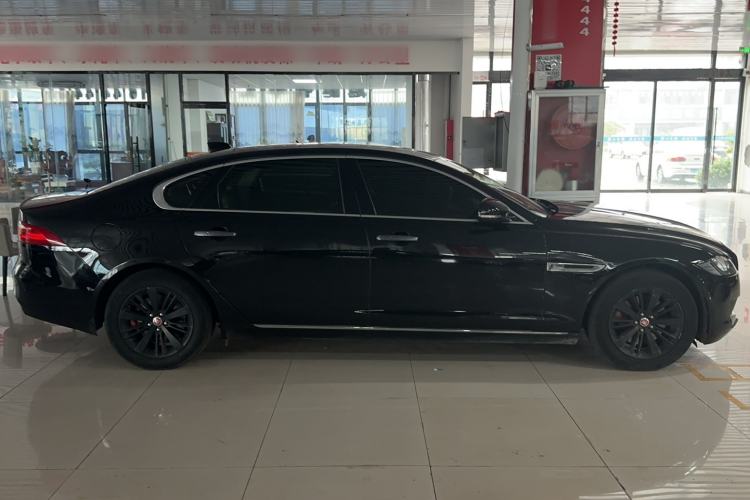 Used Jaguar XFL 2017 XFL 2.0T 240PS Luxury Edition Exterior 2