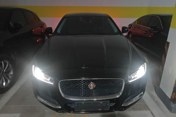 Used Jaguar XFL 2017 XFL 2.0T 240PS Luxury Edition Front