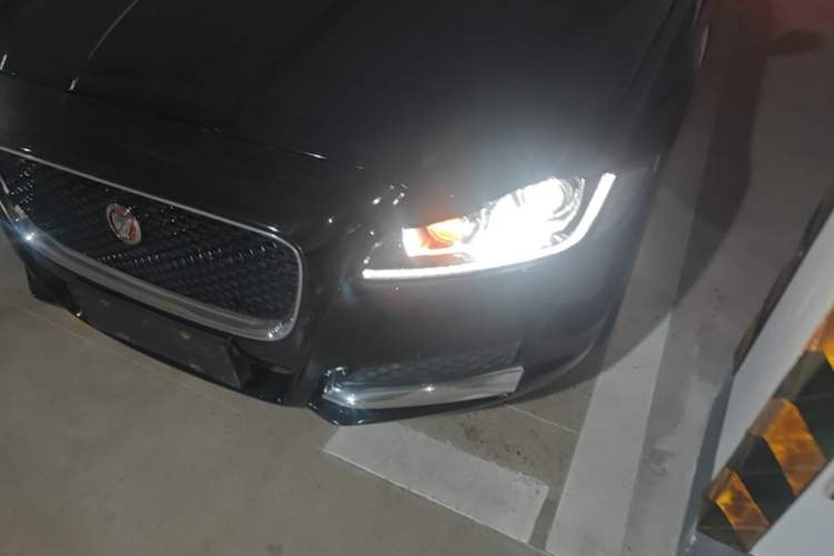 Used Jaguar XFL 2017 XFL 2.0T 240PS Luxury Edition Left Front Headlight