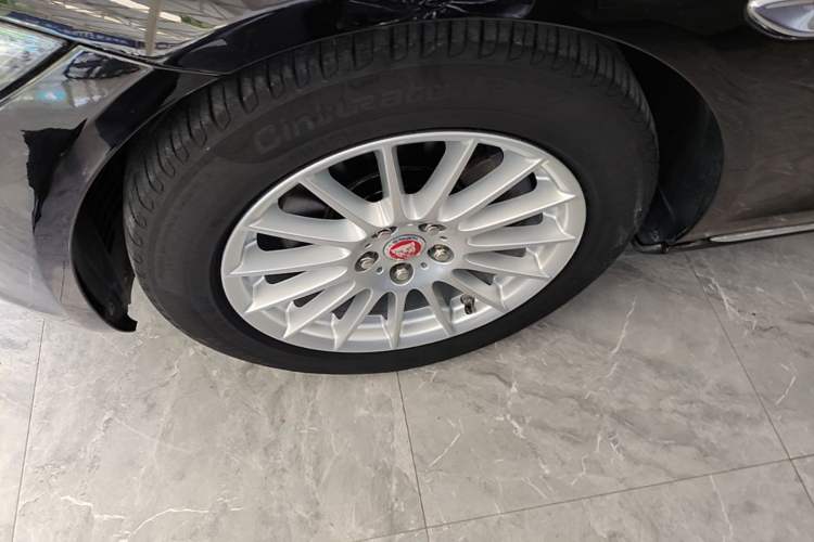 Used Jaguar XFL 2017 XFL 2.0T 200PS Elite Edition Left Front Wheel Hub