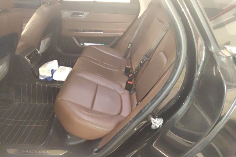 Used Jaguar XFL 2017 XFL 2.0T 200PS Luxury Edition Left Rear Seat