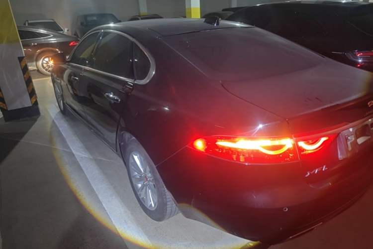 Used Jaguar XFL 2017 XFL 2.0T 240PS Luxury Edition Rear Left 45 Deg