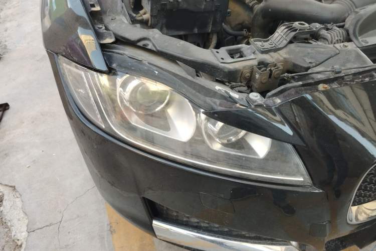 Used Jaguar XFL 2017 XFL 2.0T 200PS Luxury Edition Right Front Headlight