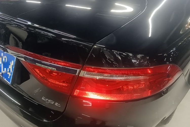 Used Jaguar XFL 2017 XFL 2.0T 240PS Luxury Edition Right Rear Taillight