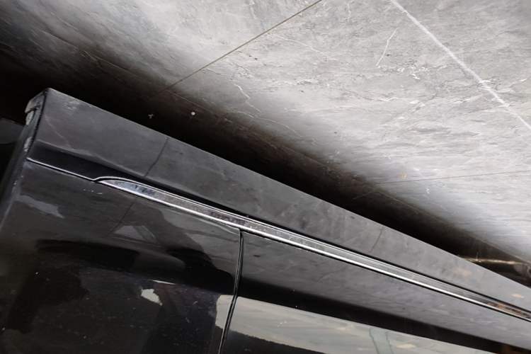 Used Jaguar XFL 2017 XFL 2.0T 200PS Elite Edition Right Side Sill