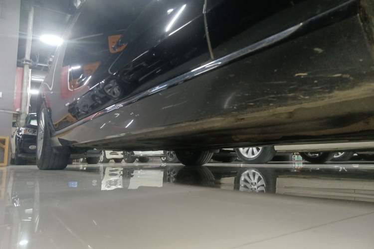 Used Jaguar XFL 2017 XFL 2.0T 240PS Luxury Edition Right Side Sill