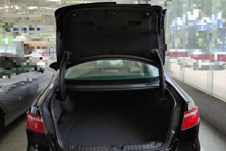 Used Jaguar XFL 2017 XFL 2.0T 200PS Elite Edition Trunk