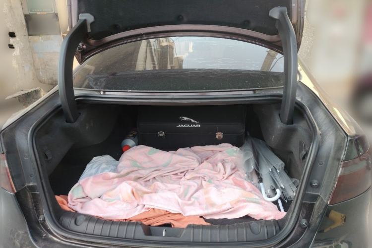 Used Jaguar XFL 2017 XFL 2.0T 200PS Luxury Edition Trunk