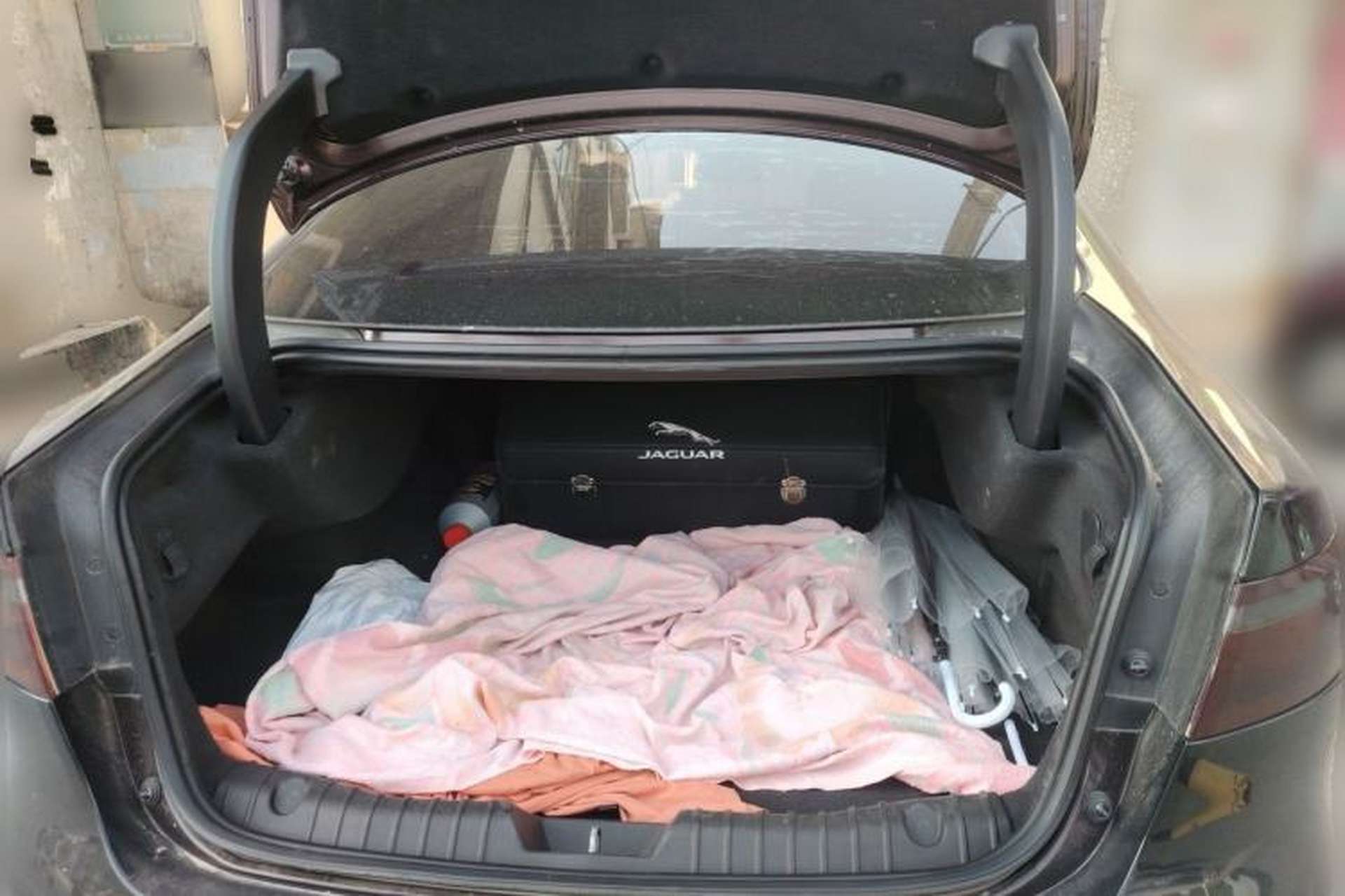 Used Jaguar XFL 2017 XFL 2.0T 200PS Luxury Edition Trunk