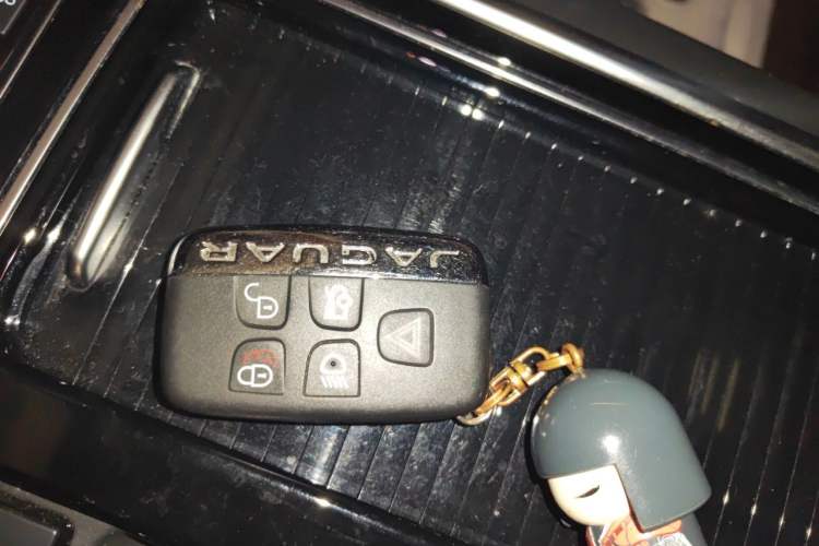 Used Jaguar XFL 2017 XFL 2.0T 200PS Luxury Edition Vehicle Key