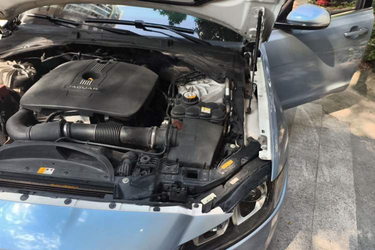 Used Jaguar XFL 2017 XFL 2.0T 200PS Luxury Edition Engine Bay Left