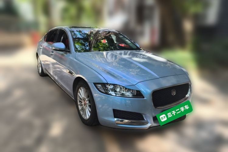 Used Jaguar XFL 2017 XFL 2.0T 200PS Luxury Edition Front Right 45 Deg