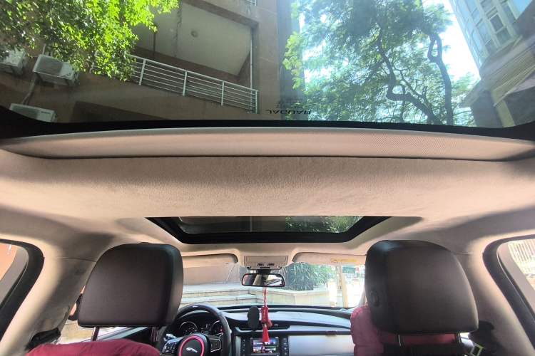 Used Jaguar XFL 2017 XFL 2.0T 200PS Luxury Edition Headliner