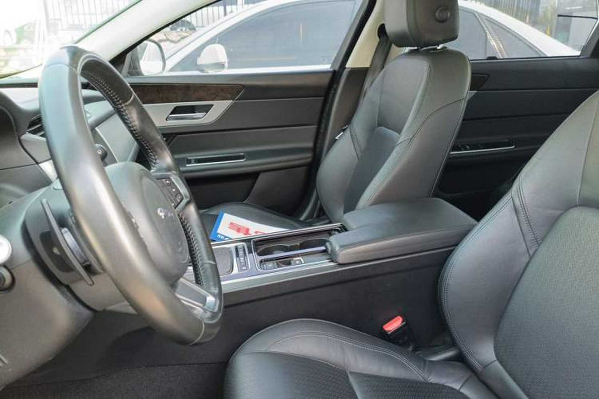 Used Jaguar XFL 2017 XFL 2.0T 200PS Luxury Edition Left Front Seat