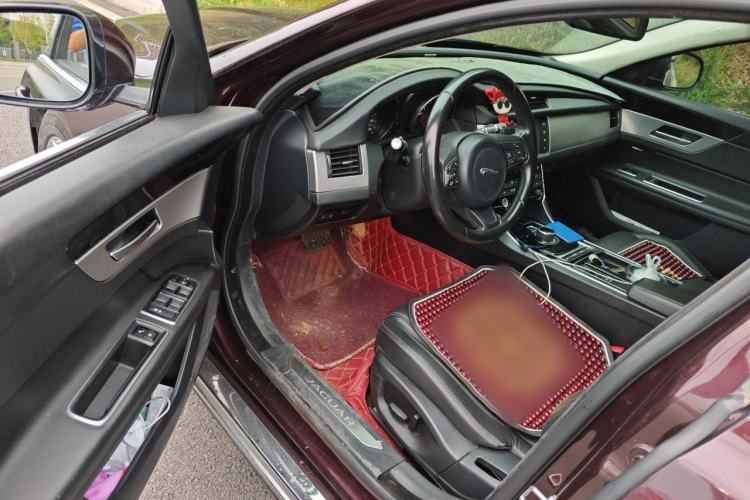 Used Jaguar XFL 2017 XFL 2.0T 200PS Windflower Edition Driver Seat