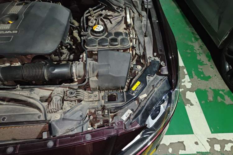 Used Jaguar XFL 2017 XFL 2.0T 200PS Luxury Edition Engine Bay Left