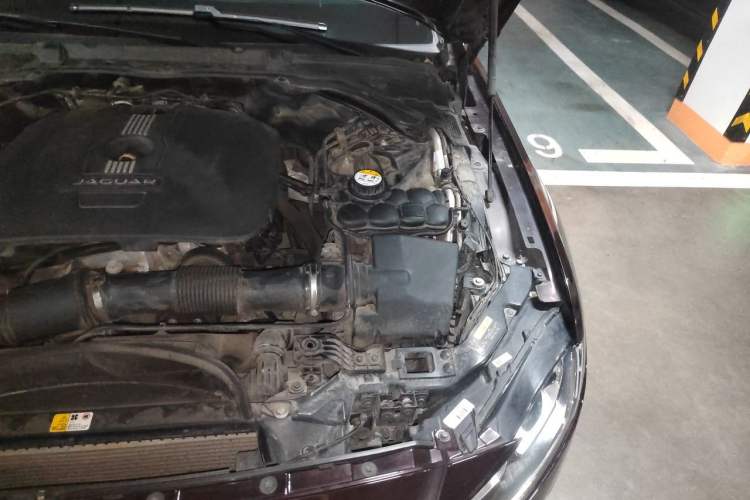 Used Jaguar XFL 2017 XFL 2.0T 200PS Elite Edition Engine Bay Left