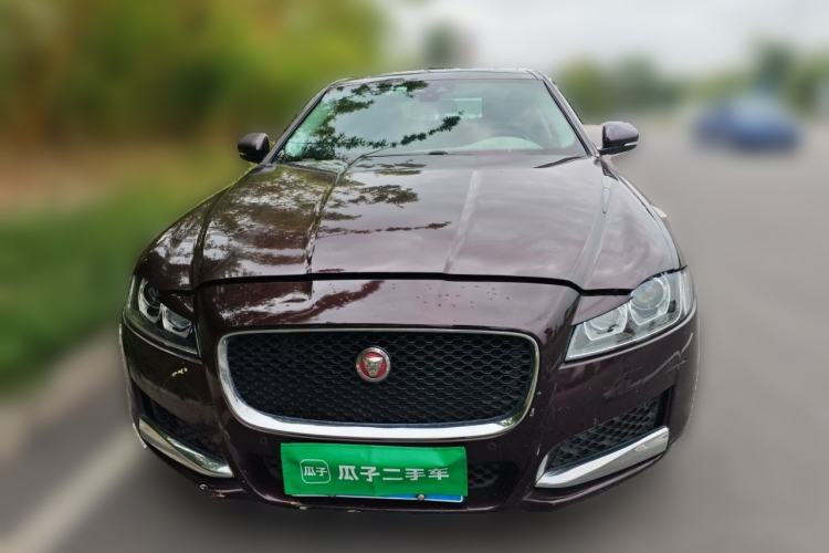 Used Jaguar XFL 2017 XFL 2.0T 200PS Windflower Edition Front