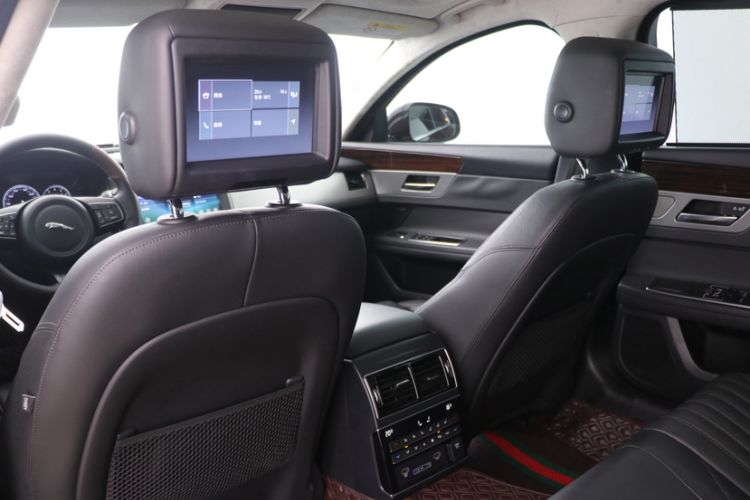 Used Jaguar XFL 2017 XFL 2.0T 240PS Luxury Edition Interior 7