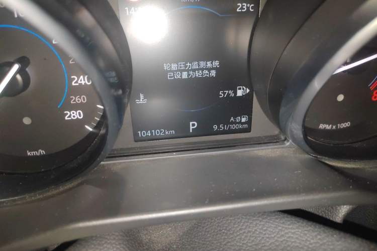 Used Jaguar XFL 2017 XFL 2.0T 200PS Elite Edition Odometer Close Up