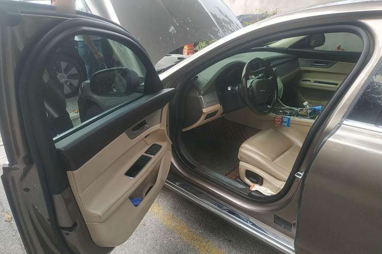 Used Jaguar XFL 2017 XFL 2.0T 240PS Luxury Edition Driver Seat