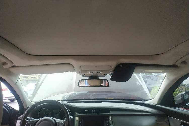 Used Jaguar XFL 2017 XFL 2.0T 240PS Luxury Edition Headliner