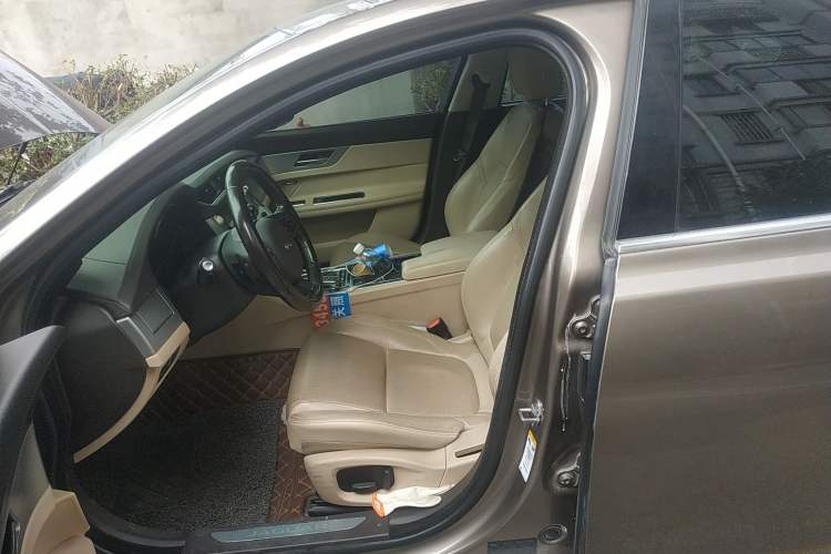 Used Jaguar XFL 2017 XFL 2.0T 240PS Luxury Edition Left Front Seat
