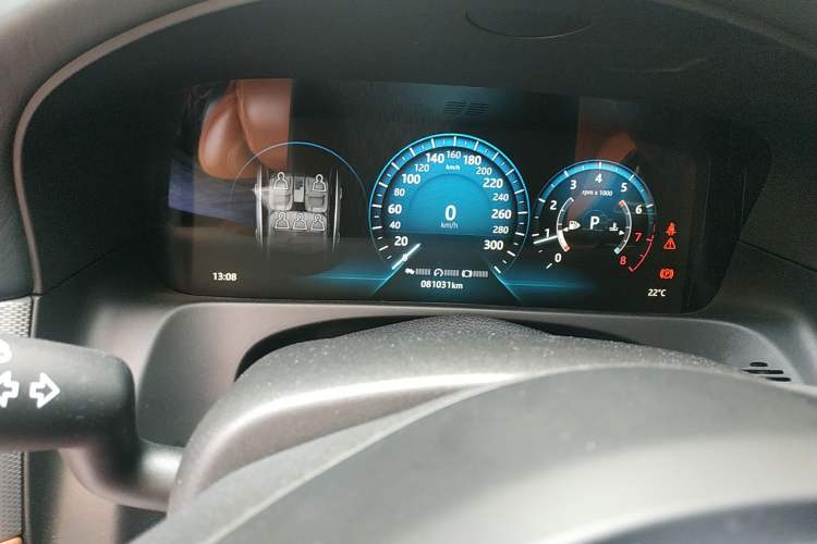 Used Jaguar XFL 2017 XFL 2.0T 240PS Luxury Edition Odometer Close Up